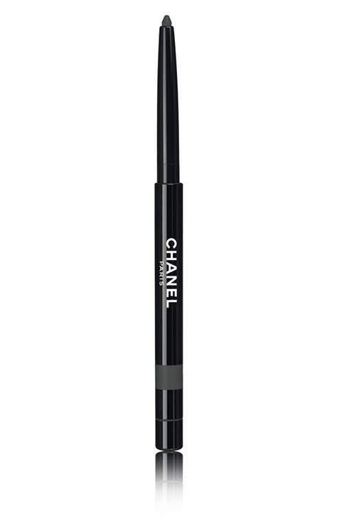 chanel eyeliner pencil.